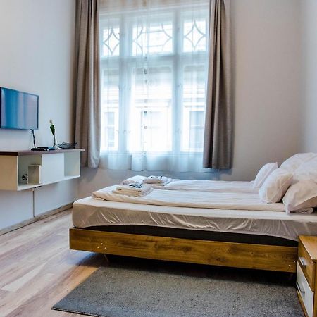 Molnar Apartment Cozy City Center Retreat For 2 Ac & Perfect Location! Budapest Exteriör bild
